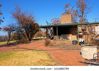 Ruins Of House Destroyed By A Bushfire. Trees And Bushland Burnt During Bushfire In The Adelaide Hills, South Australia In December 2019.