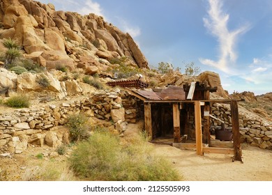 The ruins of the Mastodon gold mine on Mastodon Peak, in the southern part of Joshua Tree National Park,  Mojave Desert, California, USA