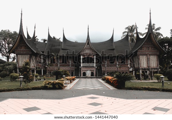 Rumah Gadang Traditional House Minangkabau Stock Photo 1441447040 ...