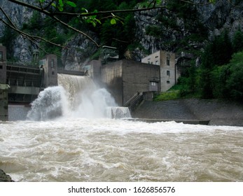 Run Of The River Hydroelectric Power Station