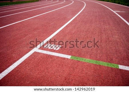 Running track with 800m mark