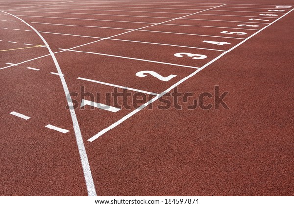 Running Track\
Start