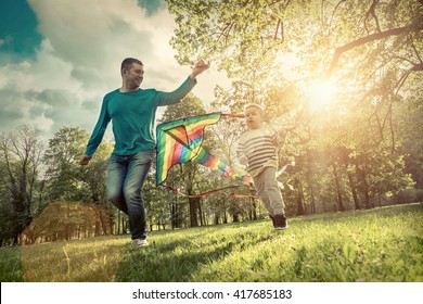 Runnings Little Boy Father Flies Them Stock Photo 417685183 | Shutterstock