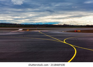 Runway Markings . Aircraft Take-off And Landing Runway