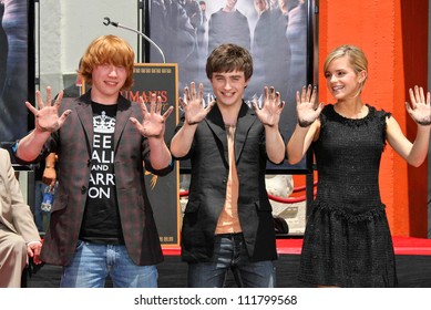 149 Harry potter cast Images, Stock Photos & Vectors | Shutterstock