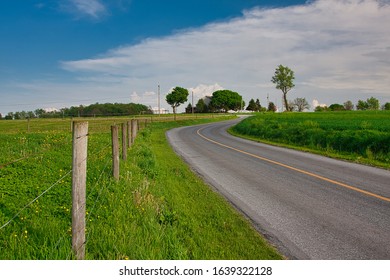 Rural Area Amish Village Usa Grass Summer