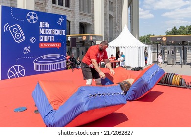 Russia, Moscow, 06.25.2022 Moscow Sports Day In Luzhniki. Weightlifting Competition