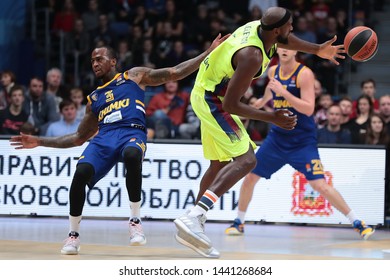 Russia. Moscow Region. Arena Mytishchi. November 9, 2018. Dee Bost & Chris Singleton During The Euroleague Basketball Match 2018/2019 Between Khimki (Russia) & Barcelona (Spain)