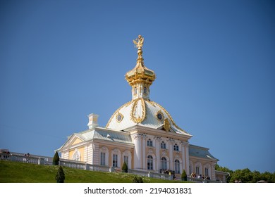 Russia, St. Petersburg, Peterhof, July 2022. The Spire Of The Palace In Clear Sunny Weather