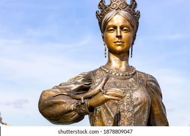 Russia Zlatoust August 2020: Bronze Sculpture Of The Mistress Of The Copper Mountain In The P.P. Bazhova On A Summer Day.