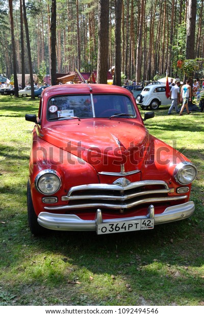 RUSSIA-KEMEROVO, 2014: Cult Soviet car GAZ-M-20\
\