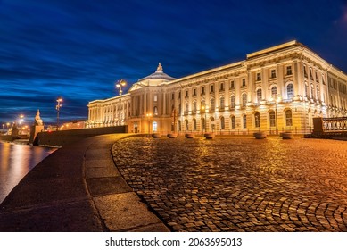 Russian Art Museum in St. Petersburg. Travel to St. Petersburg. Beautiful sights and old buildings. - Powered by Shutterstock