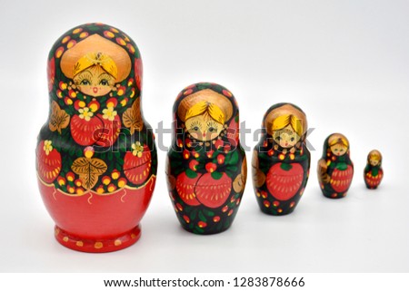 
russian dolls matrioska