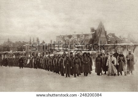 Russian prisoners captured at the Second Battle of Mazuruan Lakes, Feb. 7 -22, 1915. Germany suffered 16,200 causalities while Russia lost 56,000 killed, wounded and missing.