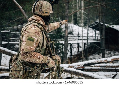 Russian Spetsnaz Soldier Kalashnikov Tactical Assault Stock Photo ...