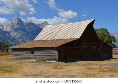 Rustic Barn in the Mountains