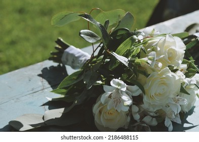 Rustic Barn Summer Wedding Photos