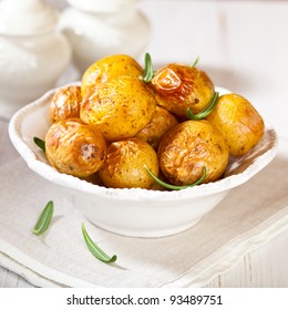 Rustic Oven Baked Potatoes With Rosemary