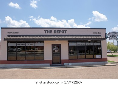 Ruston, Louisiana - July 11 2020: The Depot Coffee Shop Sits Closed During The Corona Virus Pandemic