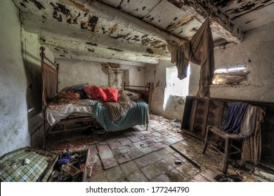 Dirty Bedroom Images Stock Photos Vectors Shutterstock