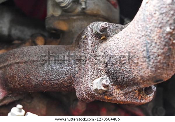 Rusty car accessories Caused by not car care leave\
rust, May cause danger