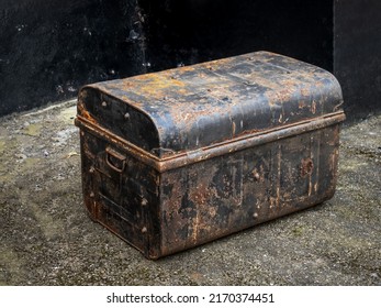 Rusty Old Antique Travel Trunk, Coffer. Metal.