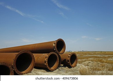 The rusty pipe