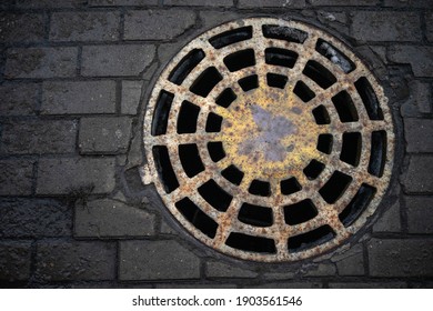 130 Road trapdoor Images, Stock Photos & Vectors | Shutterstock