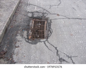 3,811 Storm Drain Grate Images, Stock Photos & Vectors | Shutterstock