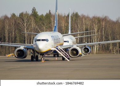 Ryanair Boeing 737-8AS (April 2017, Kaunas Airport/Lithuania) 