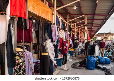 SA KAEO, THAILAND - DECEMBER 3, 2019 : Secondhand Clothing Market At Rong Kluea Market