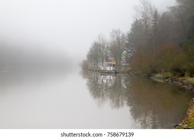 Saar loop in winterfog