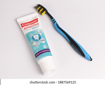 186 Colgate smile Images, Stock Photos & Vectors | Shutterstock