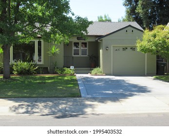 Sacramento, CA, USA, 9-09-2021: A Suburban Home On Quiet Street.