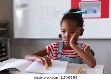 69,412 Sad Student Girl Images, Stock Photos & Vectors | Shutterstock