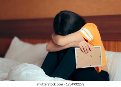 Heartbroken Images Stock Photos Vectors Shutterstock