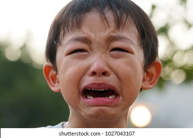 sad-expression-asian-boy-crying-260nw-10