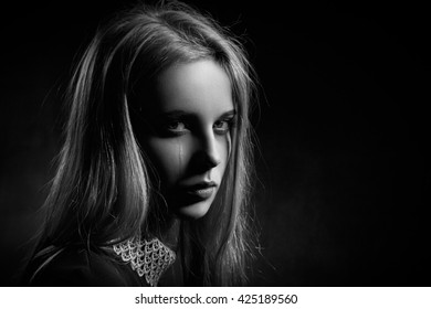 Sad Girl Crying On Black Background Stock Photo 425189560 | Shutterstock