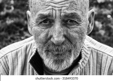 Sad Homeless Senior Man Stock Photo 318493370 | Shutterstock