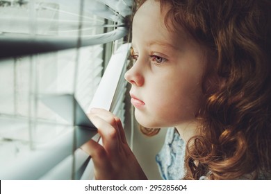 15,433 Children sad mouth Images, Stock Photos & Vectors | Shutterstock