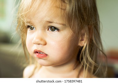 Bebe Triste Images Photos Et Images Vectorielles De Stock Shutterstock