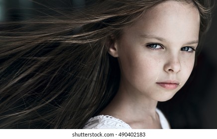 351,864 Sad girl face Images, Stock Photos & Vectors | Shutterstock