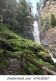 Saent Waterfalls, Val Di Sole