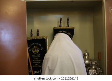 SAFED, ISRAEL - Nov 30, 2017: Rachmastrivka Rebbe Reads From The Torah Scroll And Prays The Morning Prayer Of Shacharit In A Synagogue In Safed/Tzfat