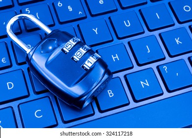 557,805 Computer Safety Images, Stock Photos & Vectors | Shutterstock