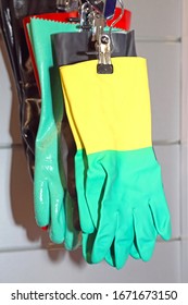 Safety Equipment Green Gloves Chemical Protection