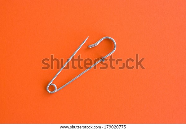 safety pin material
