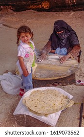 Sahara, Egypt - April 24, 2009: Remote And Isolated Village Of Bedouins In Egyptian Sahara Desert During Visit Of Tourists From Hurghada