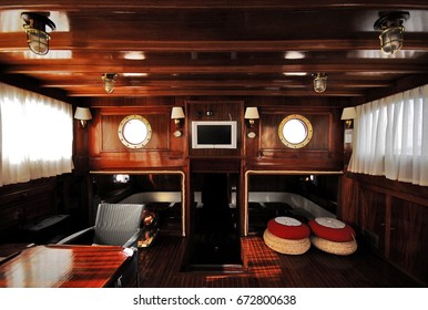 Sailboat Indoor Lounge