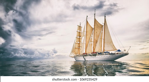 Segeln teamarbeit: Bilder, Stockfotos und Vektorgrafiken | Shutterstock